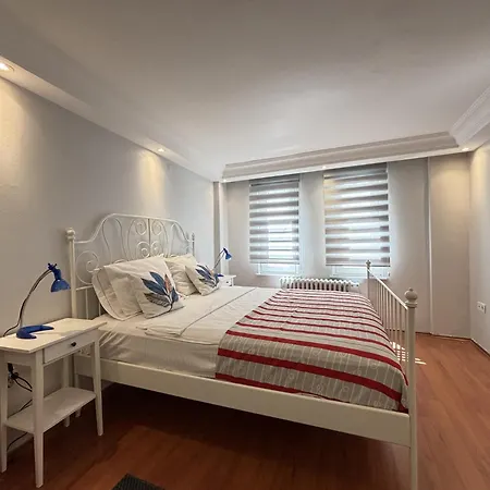 Apartament Modern Spacious 5 Min To Metro Stambuł